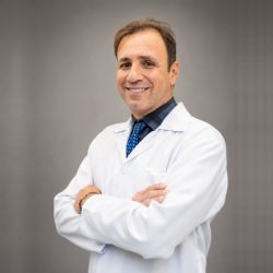 Dr. Cláudio José Leão